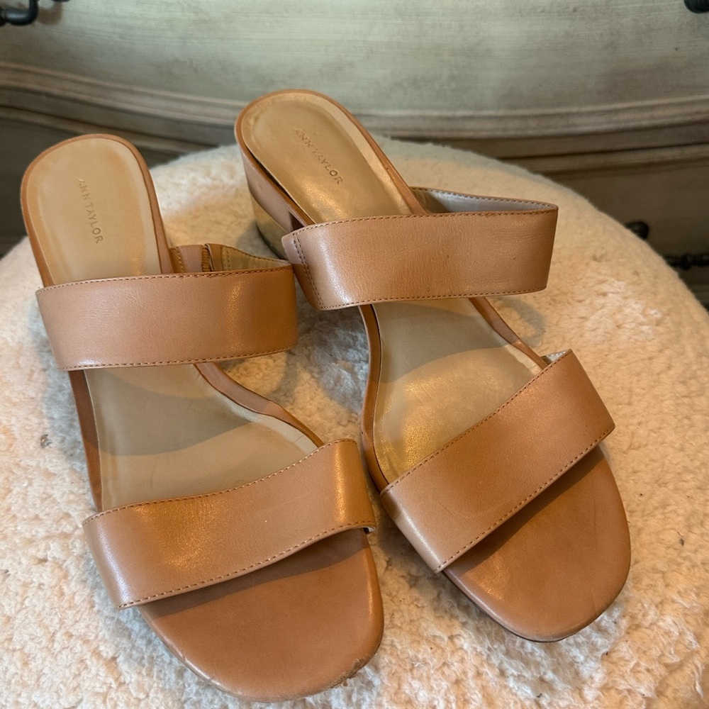 Ann Taylor Tan Women's Sandals